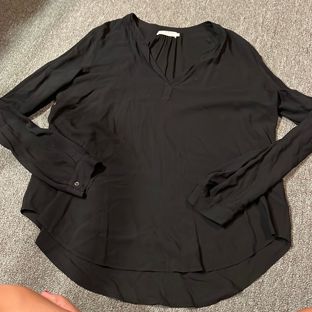 Velvet black, long sleeve top